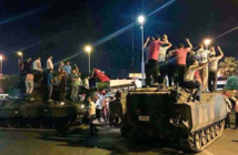 تركيا تحذر من ان "حملة التطهير" بعد الانقلاب الفاشل لم تنته