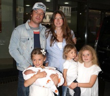 الطاهي البريطاني الشهير جيمي أوليفر أب للمرة الخامسة الطاهي البريطاني الشهير جيمي أوليفر أب للمرة الخامسة