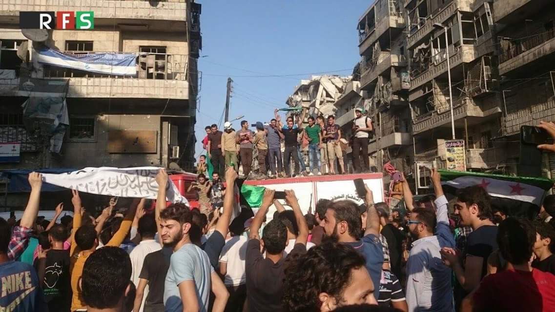 اطباء حلب الشرقية يتحدون الموت مع استمرار القصف والمعارك
