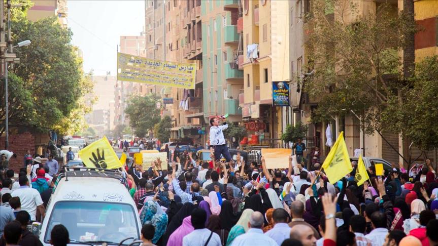    في ذكرى رابعة الثالثة ...."صخب" بمواقع التواصل   