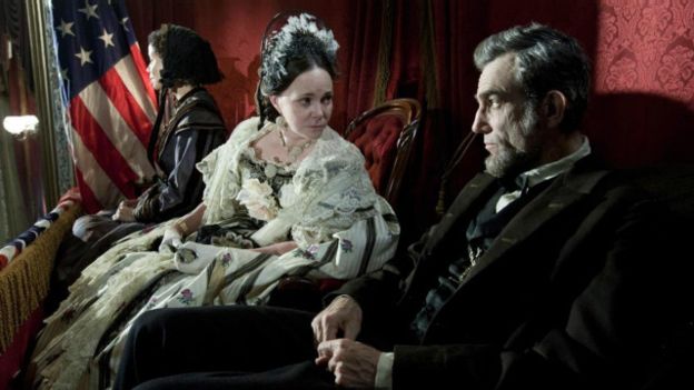 كيف تشكل أفلام السينما إرث الرؤساء الأمريكيين في أذهاننا