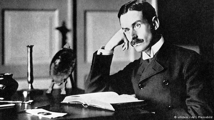 الأديب توماس مان