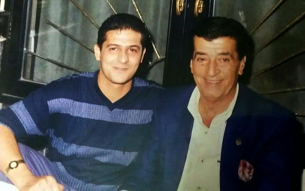 "نصّار غالي" يغني العملاق الراحل "سمير يزبك"!