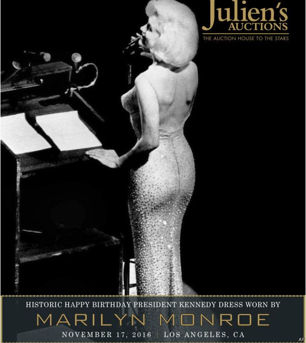 بيع فستان مارلين مونرو الذي شهد غناءها للرئيس كيندي في المزاد