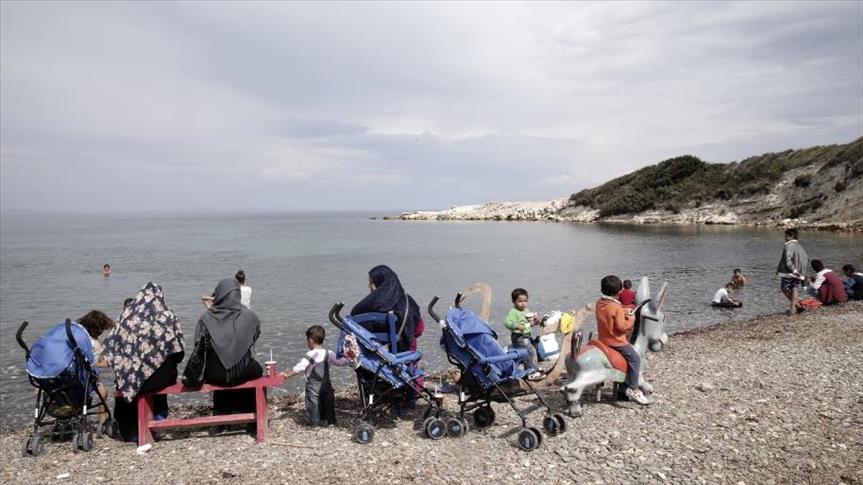 مهاجرو مخيم "موريا" باليونان يواصلون الأنتظار في ظل ظروف سيئة