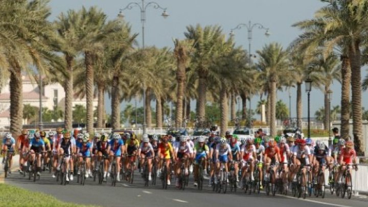 بطولة العالم للدراجات بقطر وسط حرارة مرتفعة وغياب للمتفرجين
