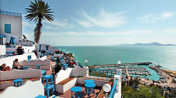 انتعاش قطاع السياحة بتونس وعدد السياح الروس فاق التوقعات