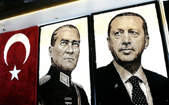 أردوغان يشيد بأتاتورك ويريد "اعادة النظر" في التاريخ الوطني