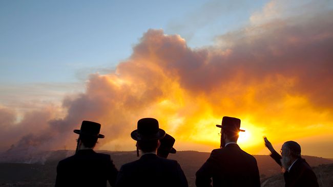 حرائق متواصلة في اسرائيل