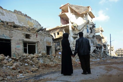 امال سكان شرق حلب برؤية منازلهم المهجورة يبددها الدمار
