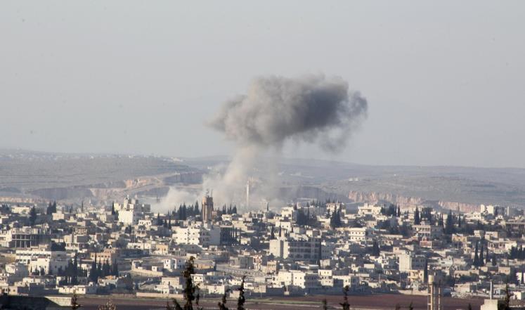 قصف على شرق حلب وواشنطن تتهم دمشق بارتكاب "جرائم حرب"
