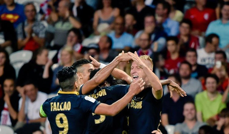 موناكو ينتزع صدارة الدوري الفرنسي بتغلبه على مرسيليا برباعية