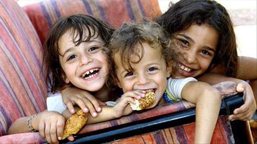 "التربية الإيطالية" تطرد معلمة طالبت بـ"قتل" أطفال المسلمين