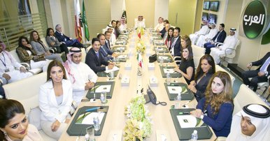   الوليد بن طلال يغلق "العرب" ويسرّح 150 موظفاً برسالة على الإيميل