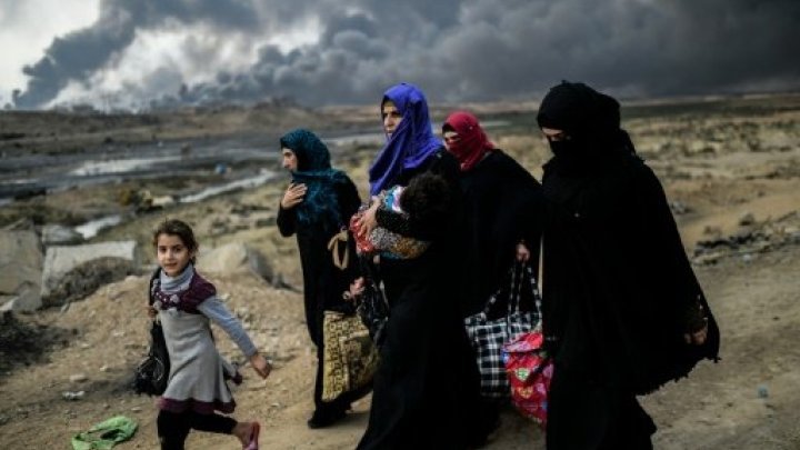 350 ألف طفل عالقون بين قصف القوات العراقية ورصاص الجهاديين