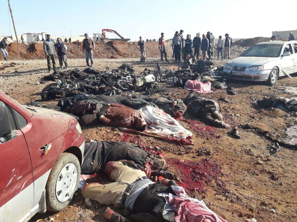  سيارة مفخخة في الباب السورية تودي بحياة 42 شخصا