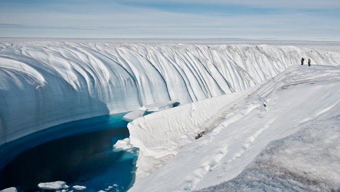 الحياة في قارة أنتاركتيكا حيث يحظر تحدي الطبيعة