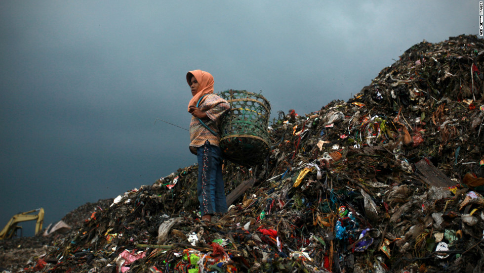 بيرو تتحول إلى مكب للمخلفات