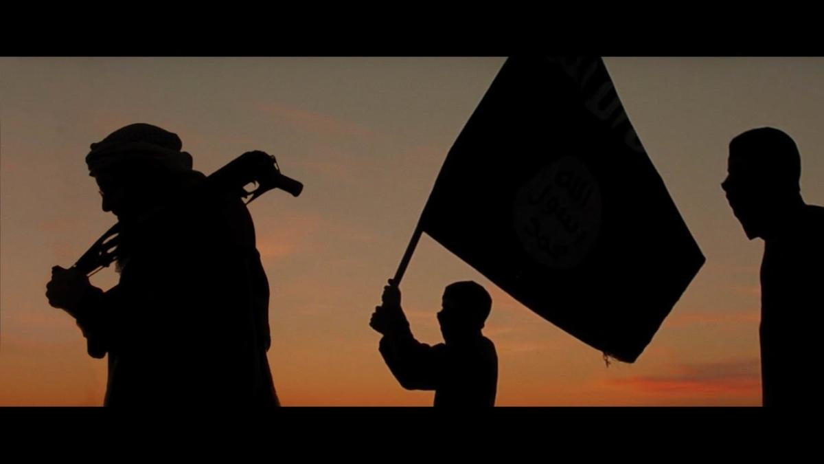 مهاجرو داعش يغادرون الرقة الى ريف دير الزور السوري