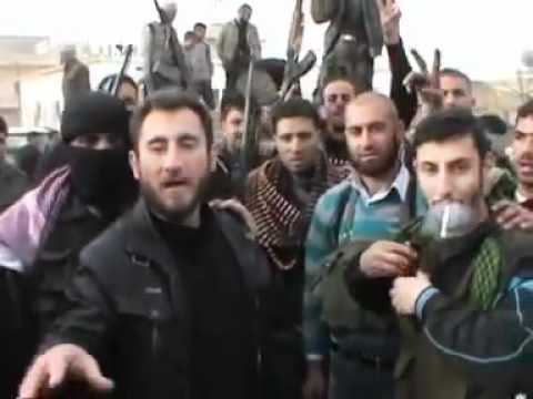 في خان شيخون ناجون يتحسرون على موتاهم ويرحبون بالضربة  