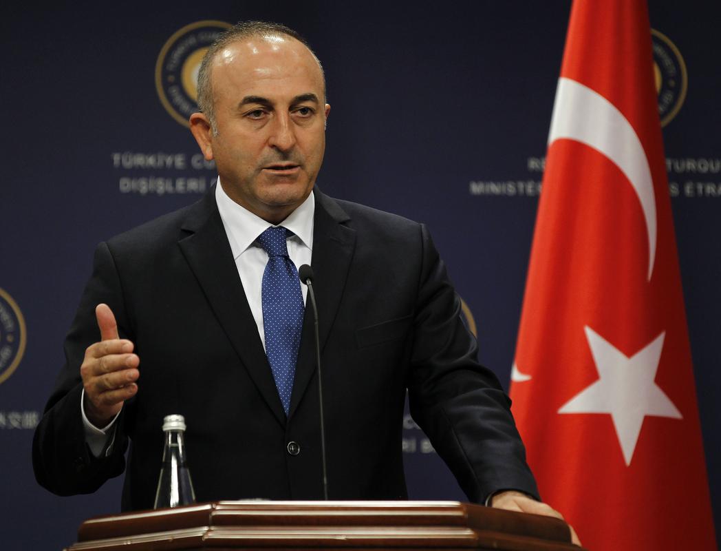 جاويش أوغلو: نرتّب للقاء بين أردوغان وترامب قبل قمة الناتو