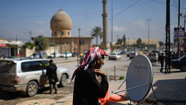تجارة الصحون اللاقطة تزدهر في الموصل بعد طرد الجهاديين
