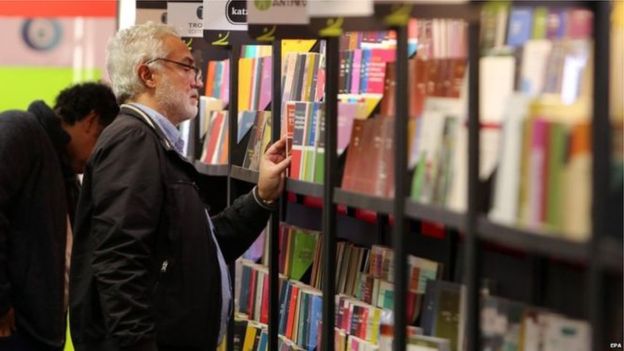 الإقبال على قصص الأطفال يؤدي إلى ارتفاع قياسي في مبيعات الكتب في بريطانيا