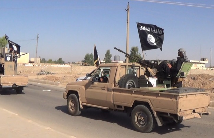   مقتل مدنين ومقاتلين من قوات قسد في هجوم لداعش