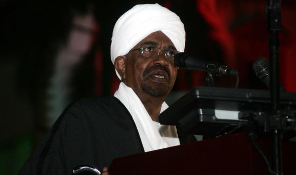 البشير:علاقاتنا تاريخية وصابرون على مصر رغم احتلالها أراضينا