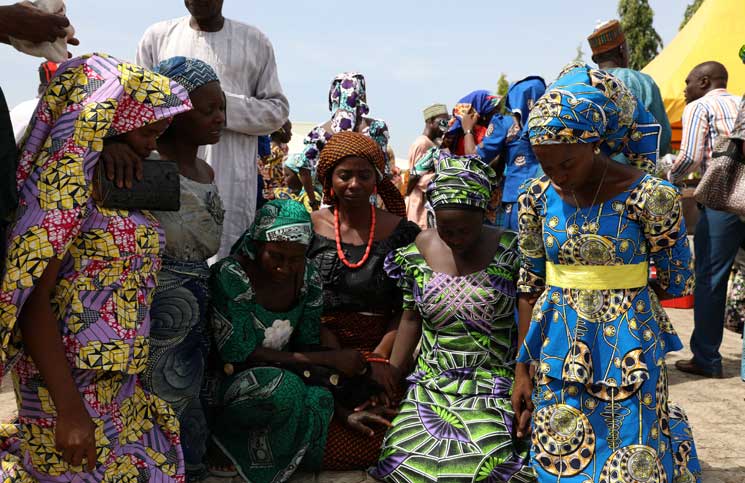 تلميذات تشيبوك" على عائلاتهن