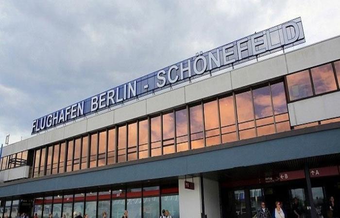 مطار برلين