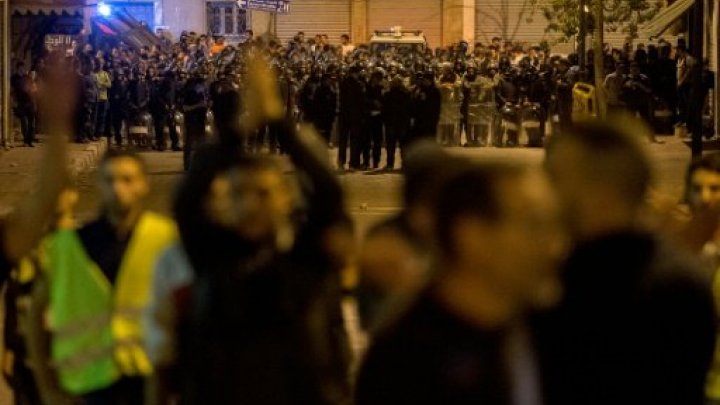   آلاف المتظاهرين بشوارع الحسيمة للمطالبة بالإفراج عن زفزافي