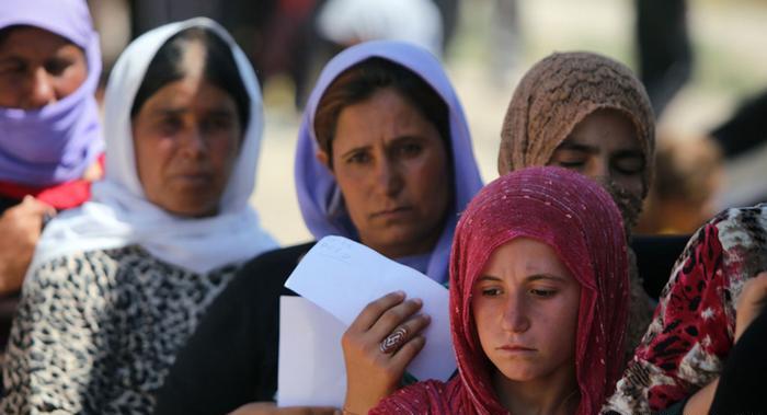 ايزيديات يطالبن بتحرير المختطفات من بنات جلدتهن