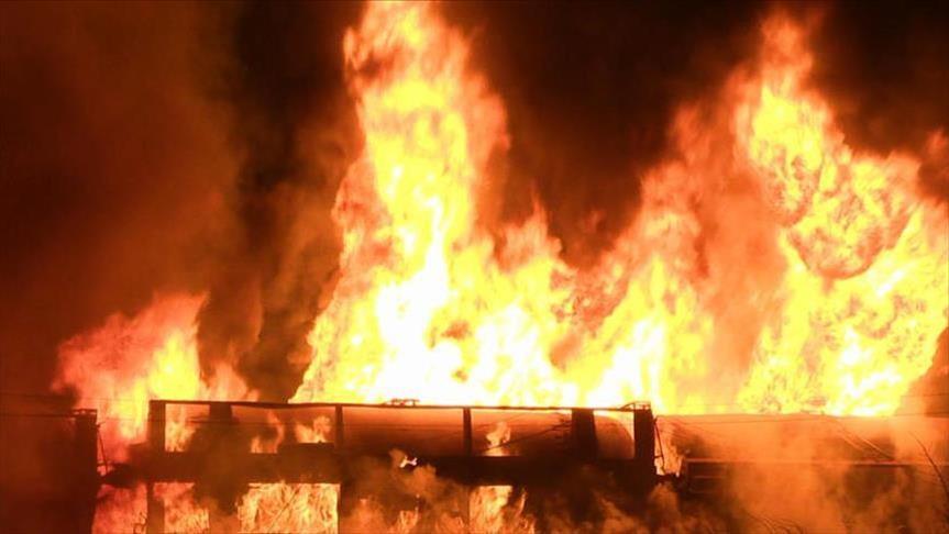 مقتل عشرات الأطباء والمرضى وإحراق مستشفى في أفغانستان