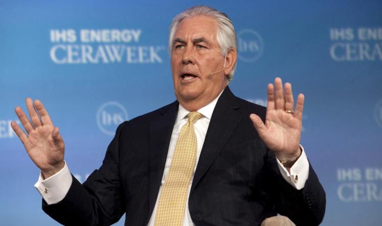 الخارجية الأمريكية تنفي شائعات عن تفكير تيلرسون في الاستقالة