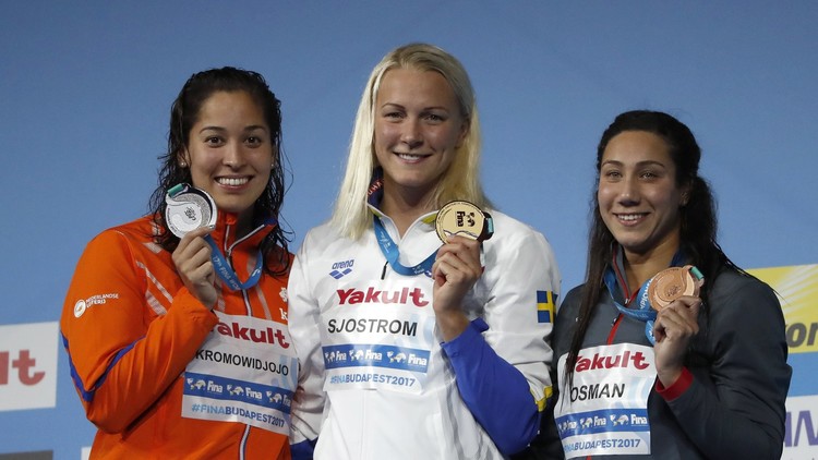 سجل الفائزين بميداليات في بطولة العالم للسباحة