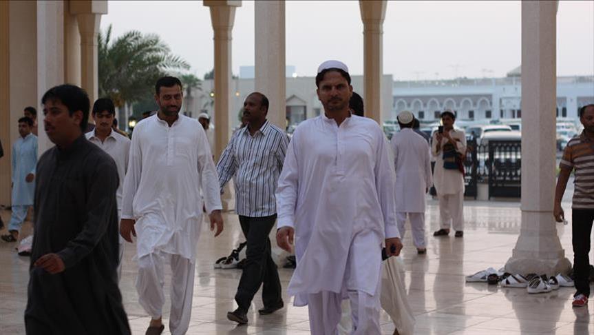 صعوبات متزايدة تواجه العمالة الأجنبية في الخليج