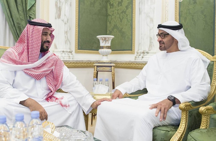 "ليلة غامضة" بين ابن سلمان وابن زايد بالصحراء غيرت التحالفات