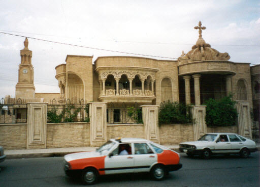 نازحون مسيحيون يطالبون بضمانات حكومية للعودة الى الموصل نازحون مسيحيون يطالبون بضمانات حكومية للعودة الى الموصل