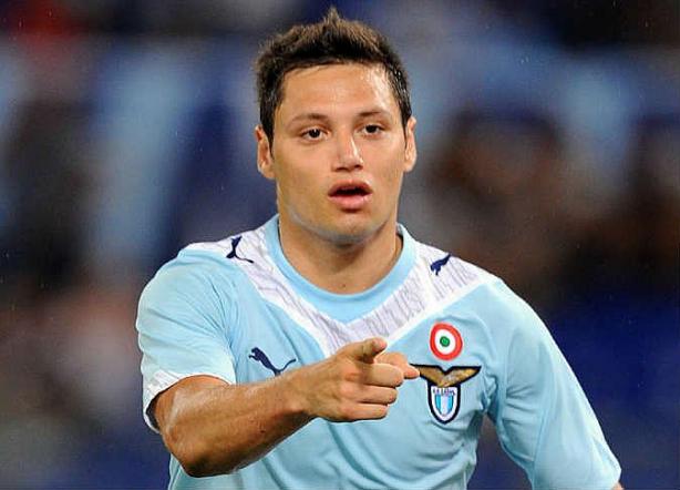 حبس اللاعب الأرجنتيني زاراتي ستة أعوام ونصف بتهمة الاعتداء الجنسي