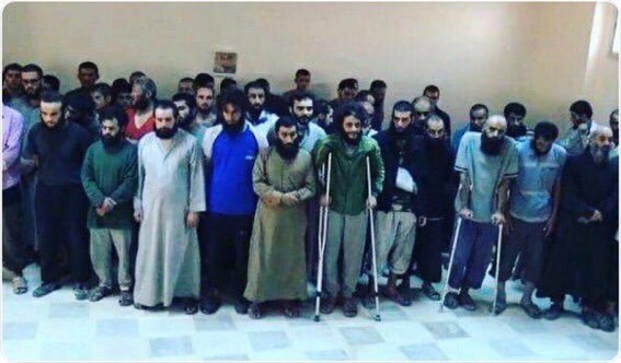 اسرى داعش في الرقة