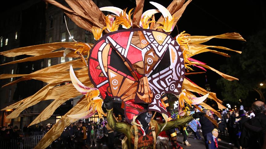 نيويورك تحتفل بالهالوين على وقع هجوم مانهاتن "الإرهابي"