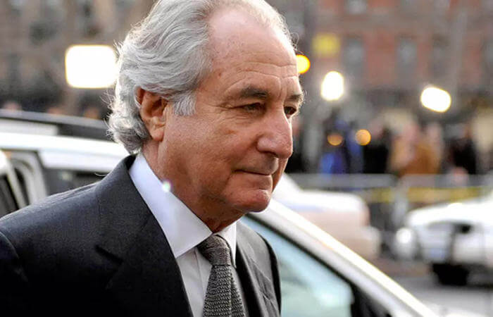 الحكومة الأمريكية تصرف تعويضات لضحايا عمليات احتيال مادوف