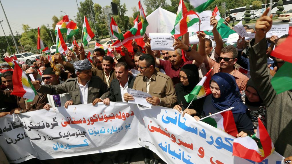 تظاهرات وتعطيل مدارس وحظر تجوال في مدن بكردستان العراق