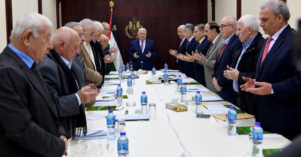 الفلسطينيون يدعون لـ"فك الارتباط مع إسرائيل"وتعليق الاعتراف بها