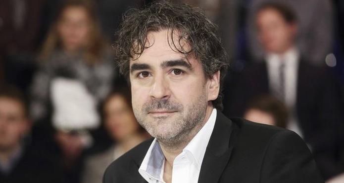 الصحفي  يوجيل