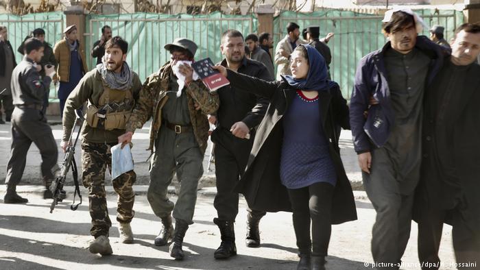 مقتل 30 وداعش يعلن المسؤولية عن هجوم انتحاري في كابول