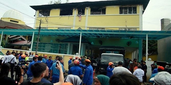  موجة الحرق بمقرات سكن الطلبة يثير قلق السلطات في تونس