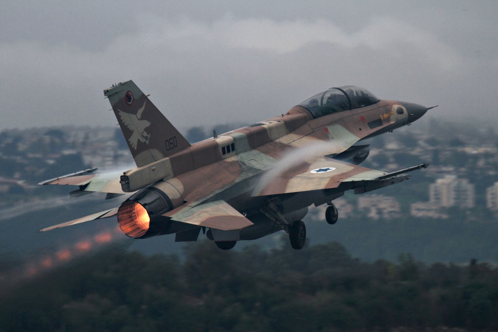 الجيش الإسرائيلي يعترف بقصف مفاعل نووي سوري 2007