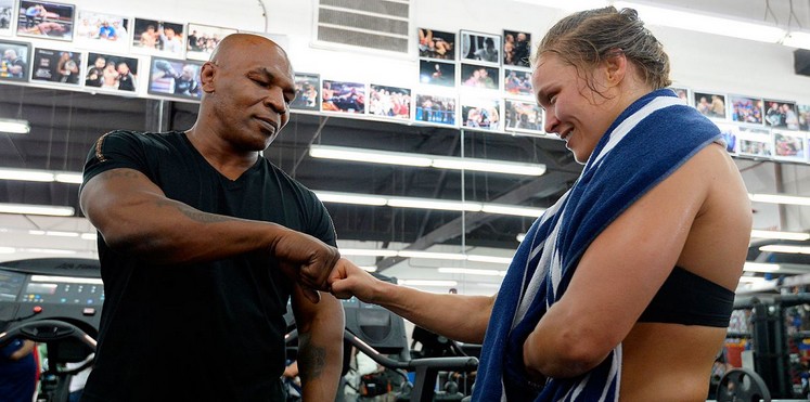 مايك تايسون: الملاكمة الألمانية لها مستقبل جيد